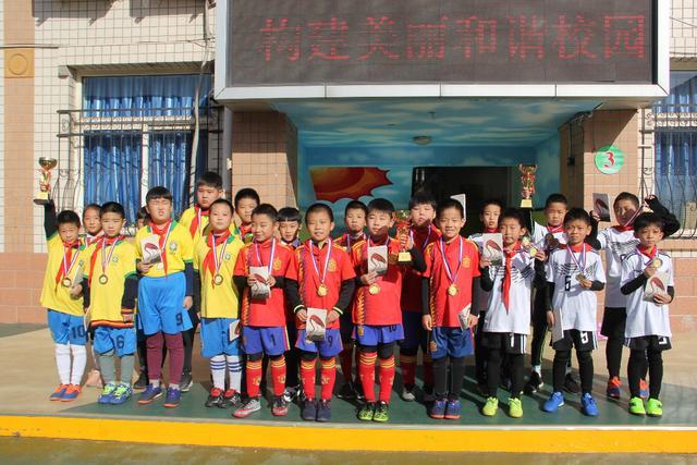 2026最具争议签约！湖人为何重金签马穆 他真能给东契奇打辅助？